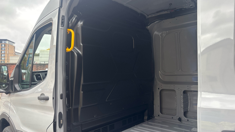 Ford Transit E-350 L3 Rwd 135kW 68kWh H2 Trend Van Auto